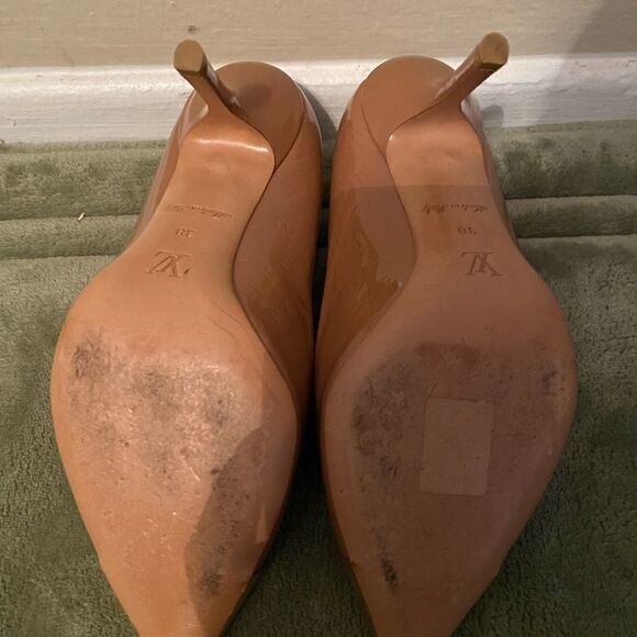 Louis Vuitton Nude Monogram Patent
Leather Allamanda Vernis Cap Toe - Picture 2 of 5